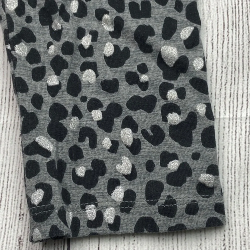 The Childrens Place Capri Legging Pants Girls‎ Size S Leopard Print Gray Black